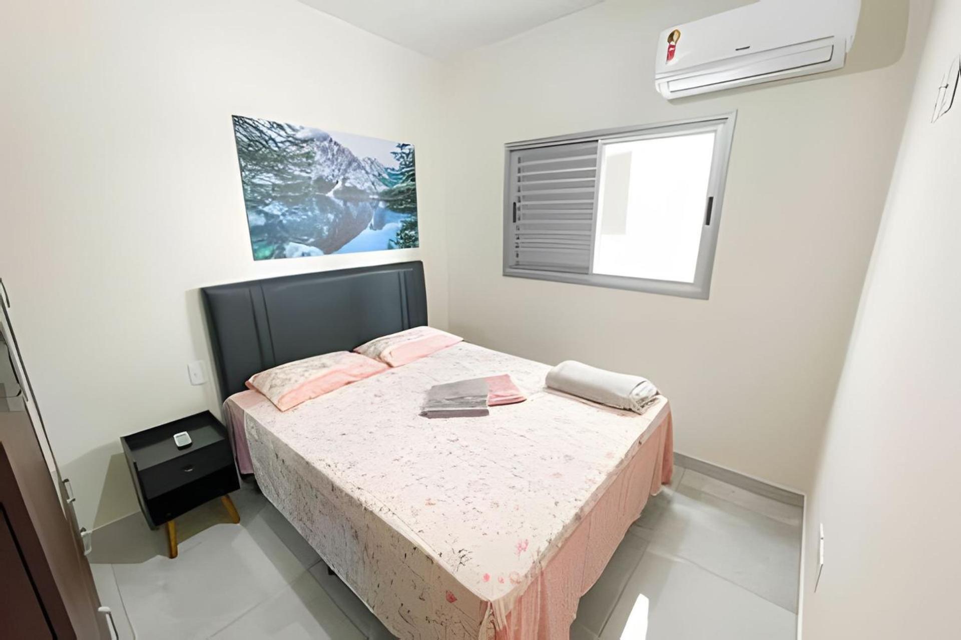 202- Apartamento De 2 Quartos Para Ate 5 Hospedes Patos de Minas Eksteriør bilde